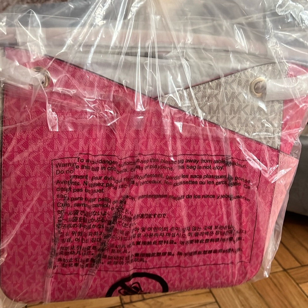 Michael Kors Tote + Matching Wallet